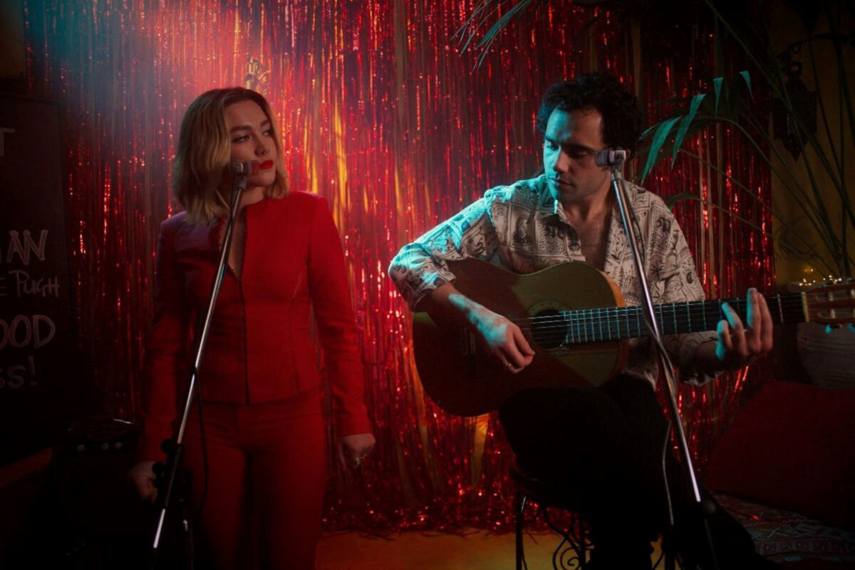 Florence Pugh & Toby Sebastian duet in new 'Midnight' video