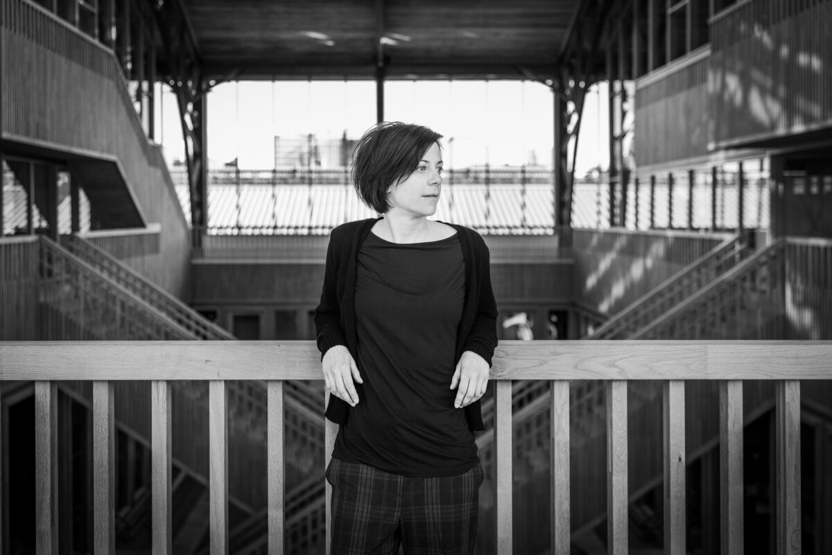 Paulette Verlée announces 'Les Barricades Mystérieuses'