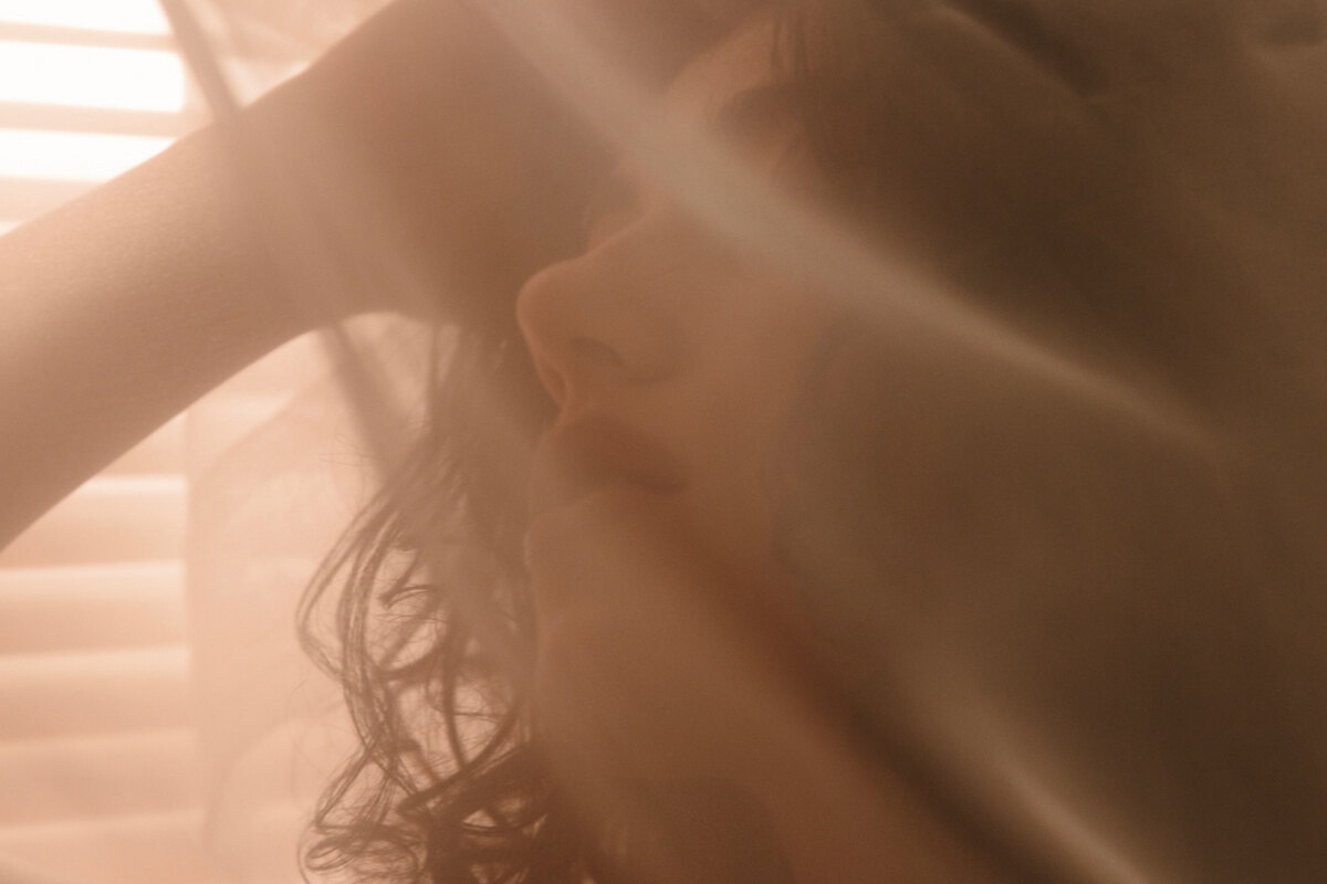 Caroline Romano Shares New Single "Mississippi Air"