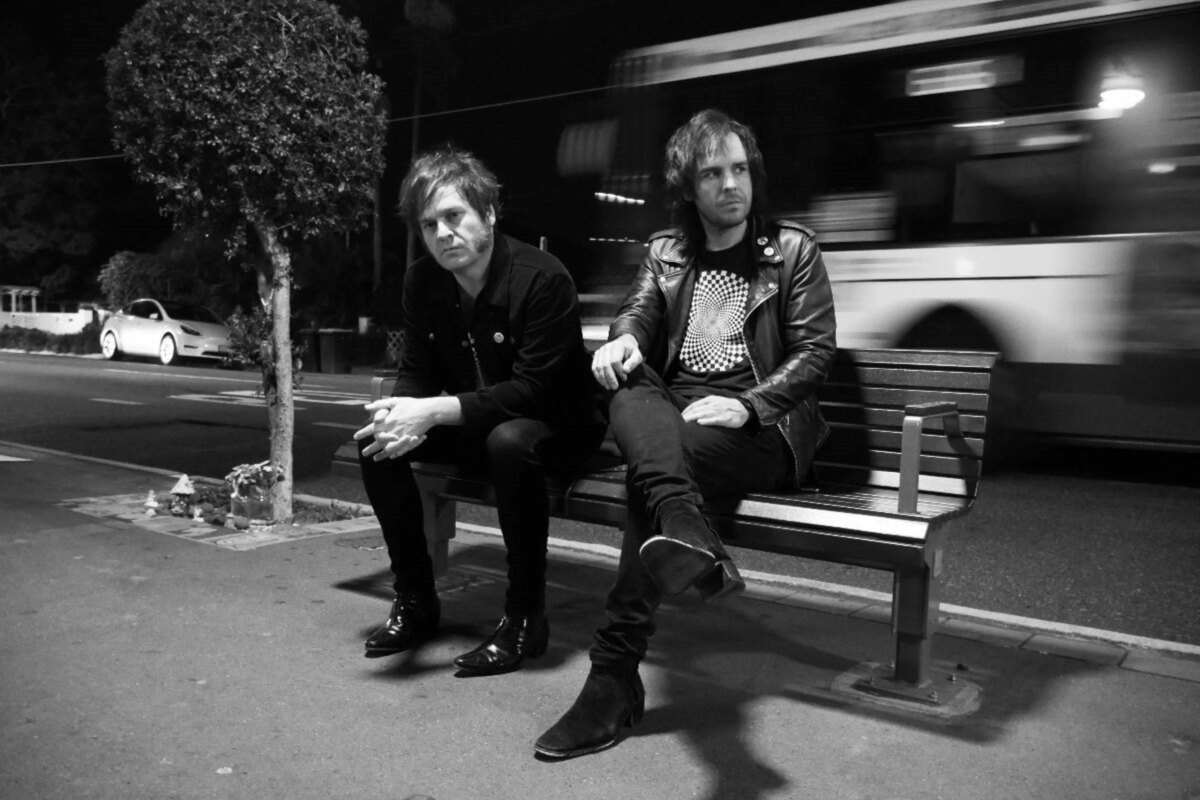 The Far Outs: debut video "Last Night"