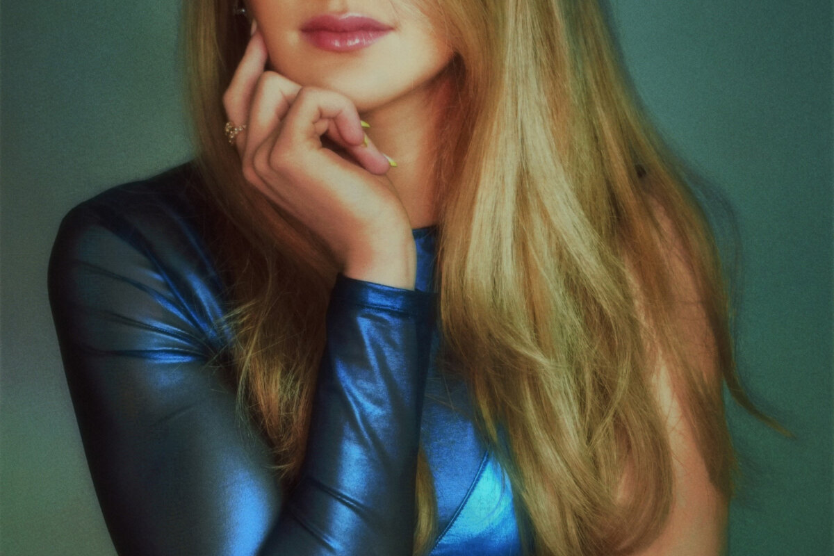Annabel Gutherz Shares "Saturn's Rings" Live Video