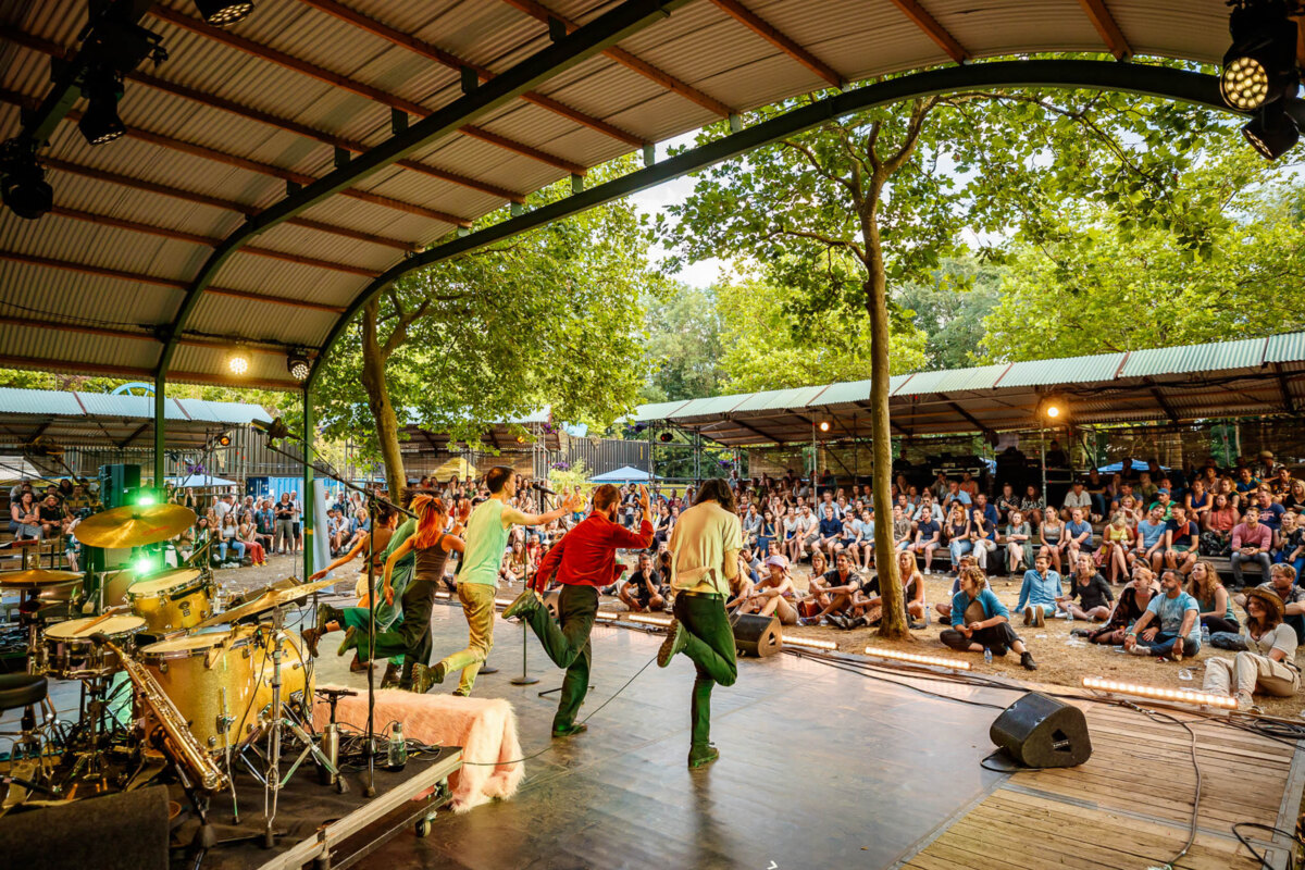 Down The Rabbit Hole: Het programma op Eden