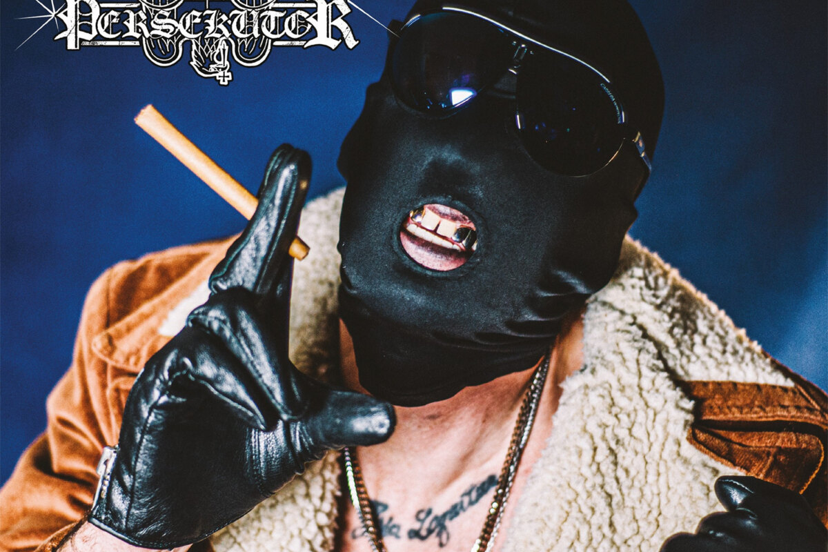 Persekutor: "Suck City" video streaming!