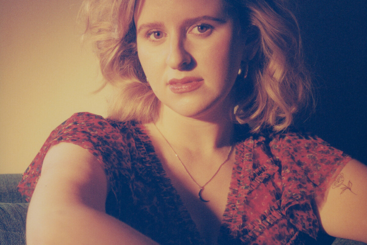 Hannah Grace delivers stunning new single “Love Takes a While to Grow”