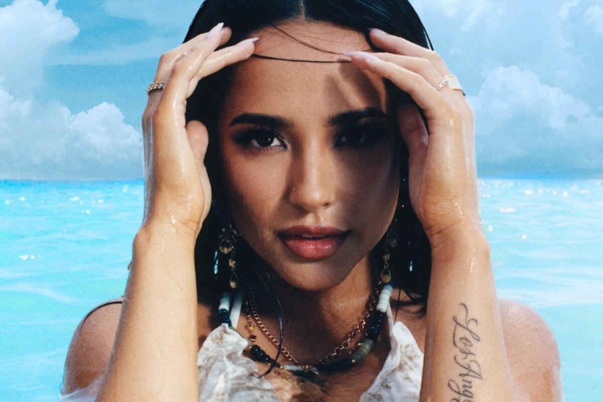 Becky G feat. Omega - "Arranca"