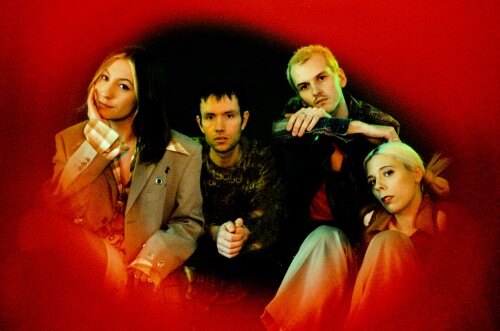 Snel opkomende band Coach Party brengt single What's the point in life uit