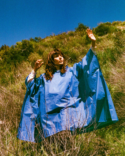 Courtney Barnett brengt de eerste drie nummers uit van haar aankomende instrumentale album End Of The Day