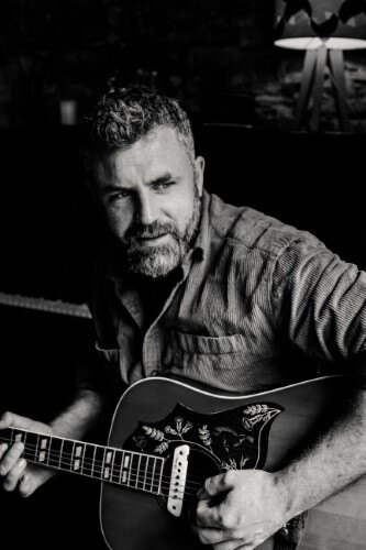 Mick Flannery kondigt 8ste studiealbum Goodtime Charlie aan