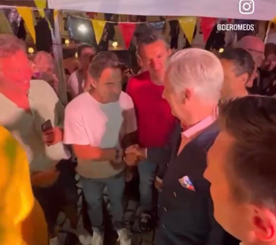 Uitbundig koningspaar feest mee met De Romeo’s tijdens het 20ste Bal National