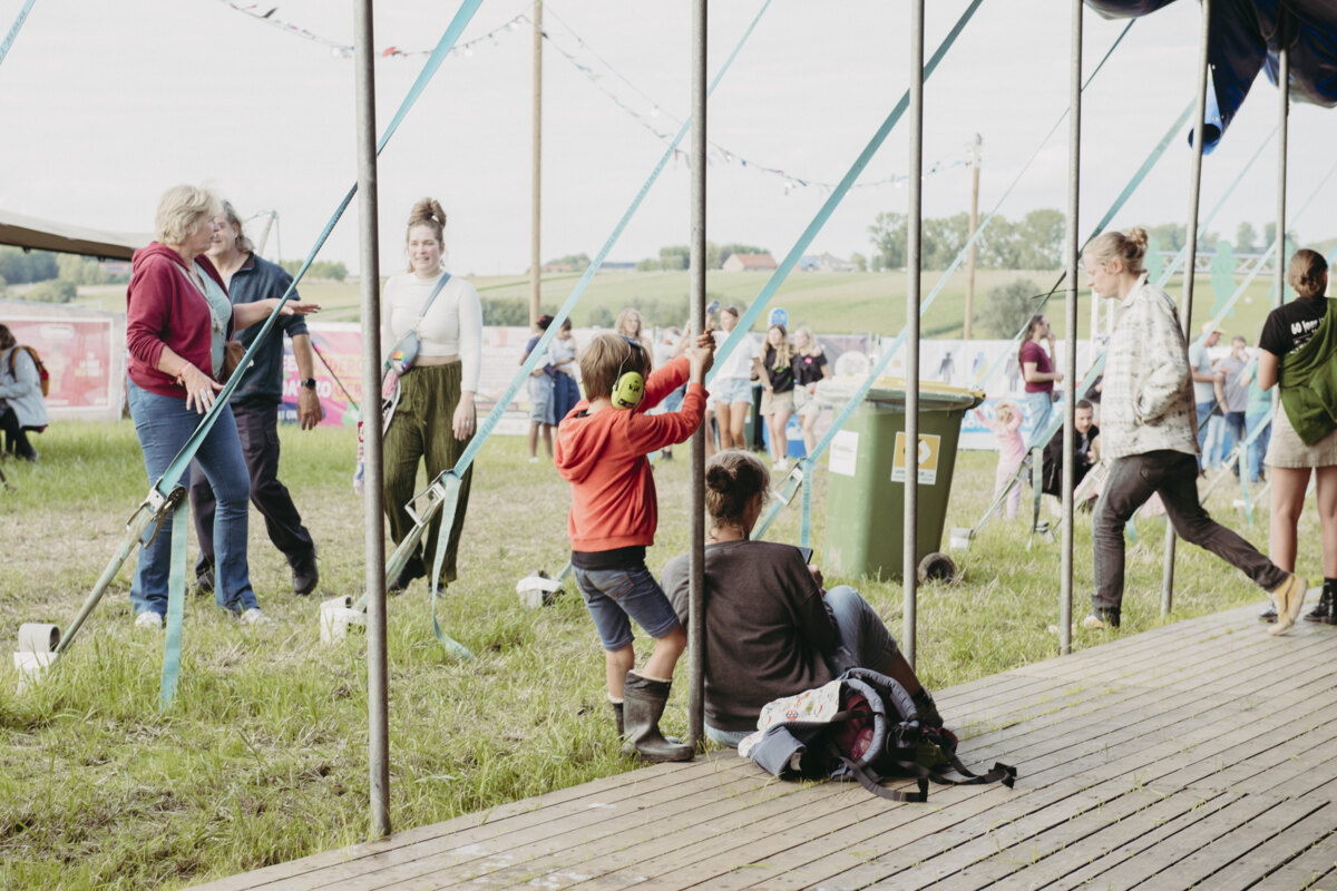 Dranouter: 15.500 festivalgangers op eerste festivaldag: "Populairste vrijdag in jaren én laatste 200 zaterdagtickets in verkoop"