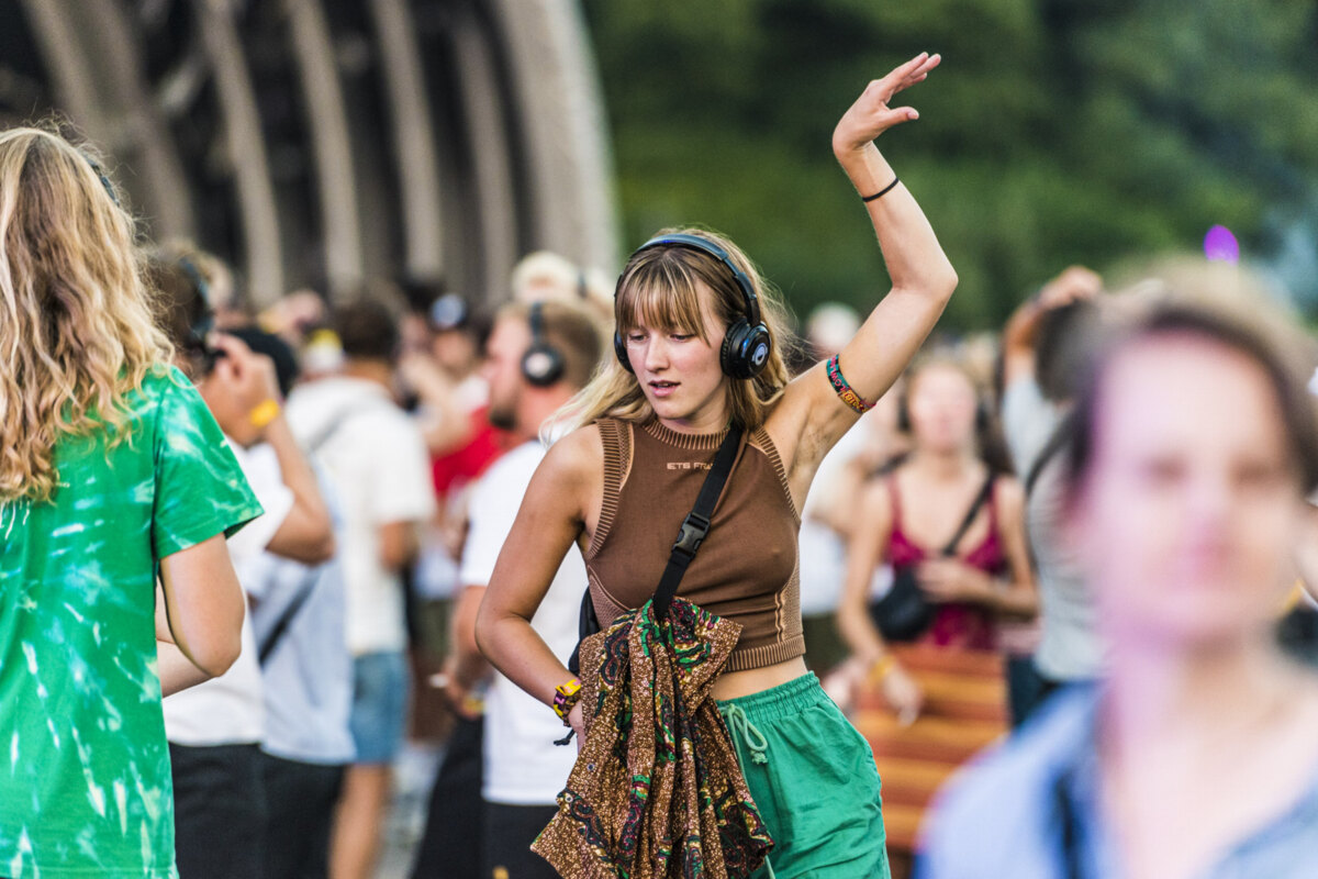Lowlands Headphone Disco, ArmadiLLow, X-Ray en Hacienda