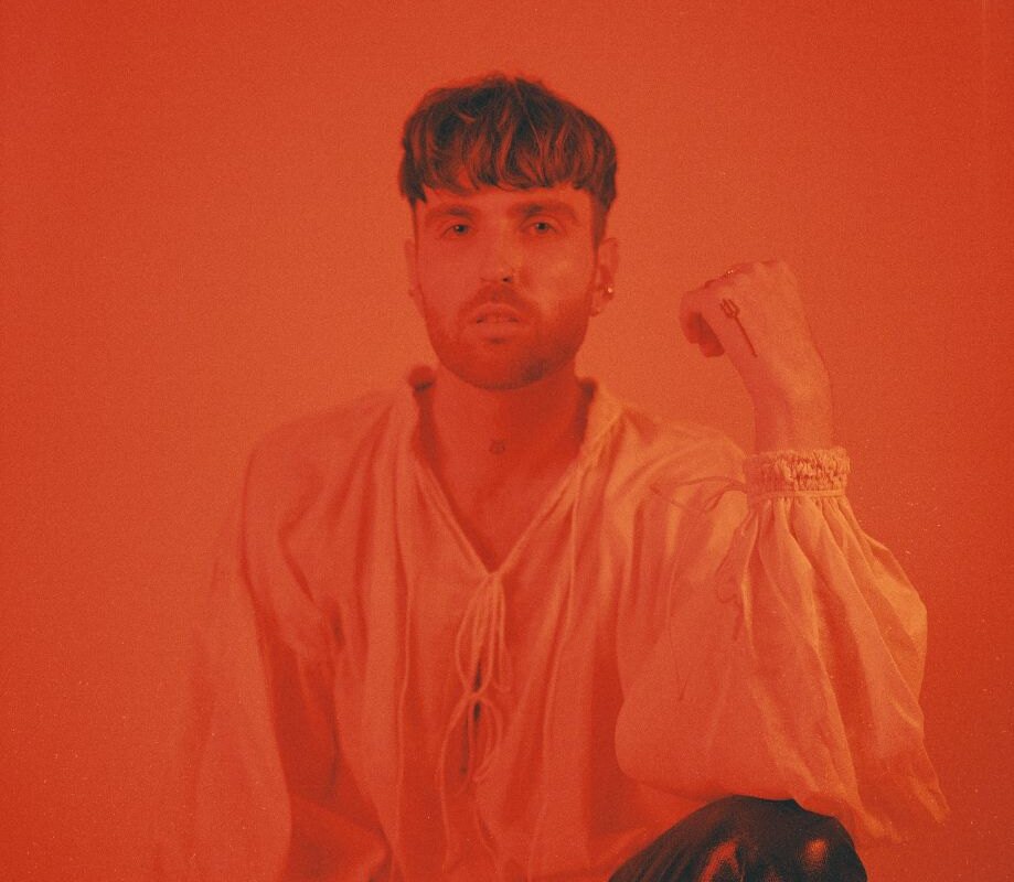 Duncan Laurence releases new single Rest In Peace and announces new album release date