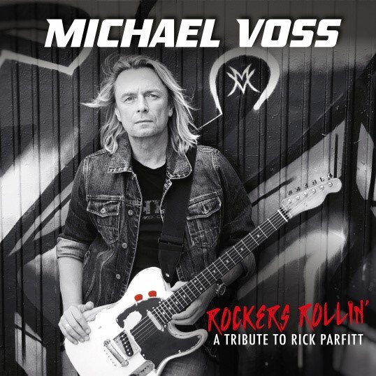 A Tribute To STATUS QUO Legend Rick Parfitt: MICHAEL VOSS Premieres New Music Video For "Don't Drive My Car" Off Upcoming Album "Rockers Rollin'"!