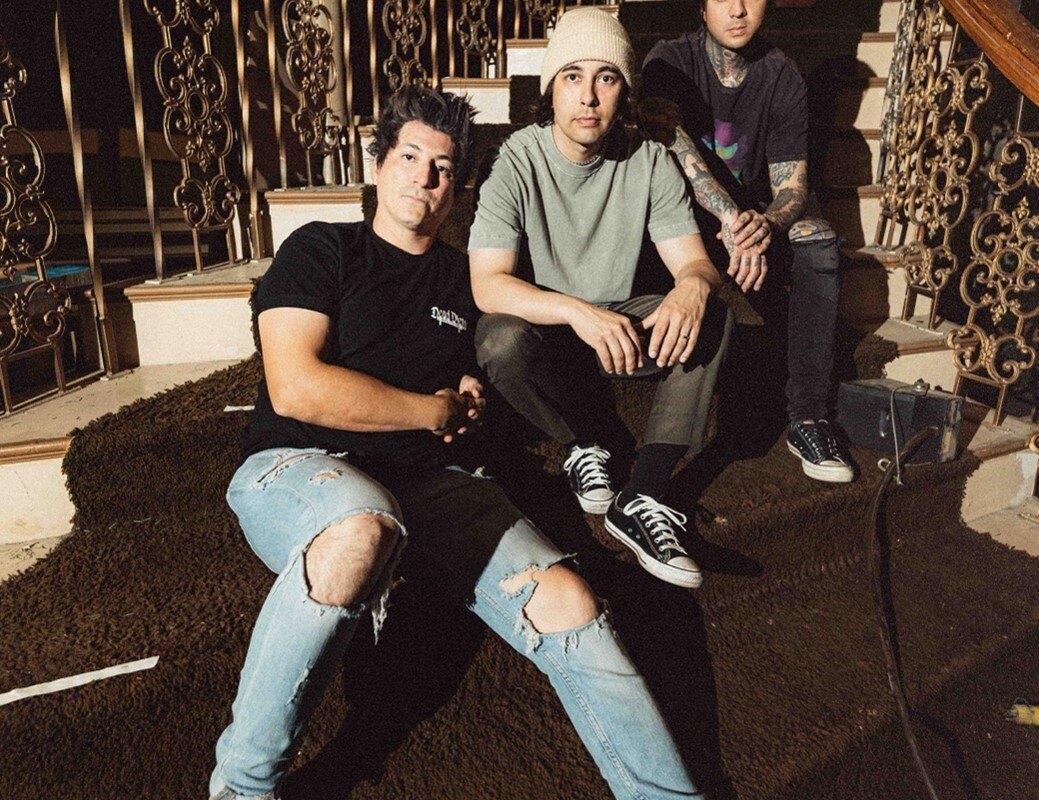 Pierce The Veil Share "12 Fractures"
