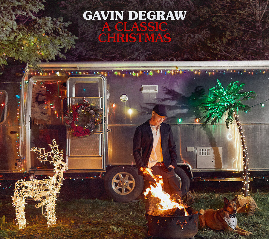 Gavin DeGraw releases "Its The Most Wonderful Time Of The Year"