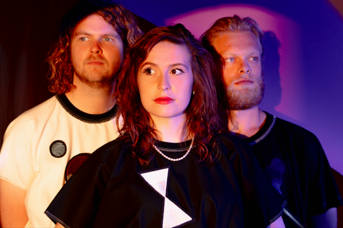 Wies brengt tweede album 'Alles Anders' uit // live show Trix 16 december