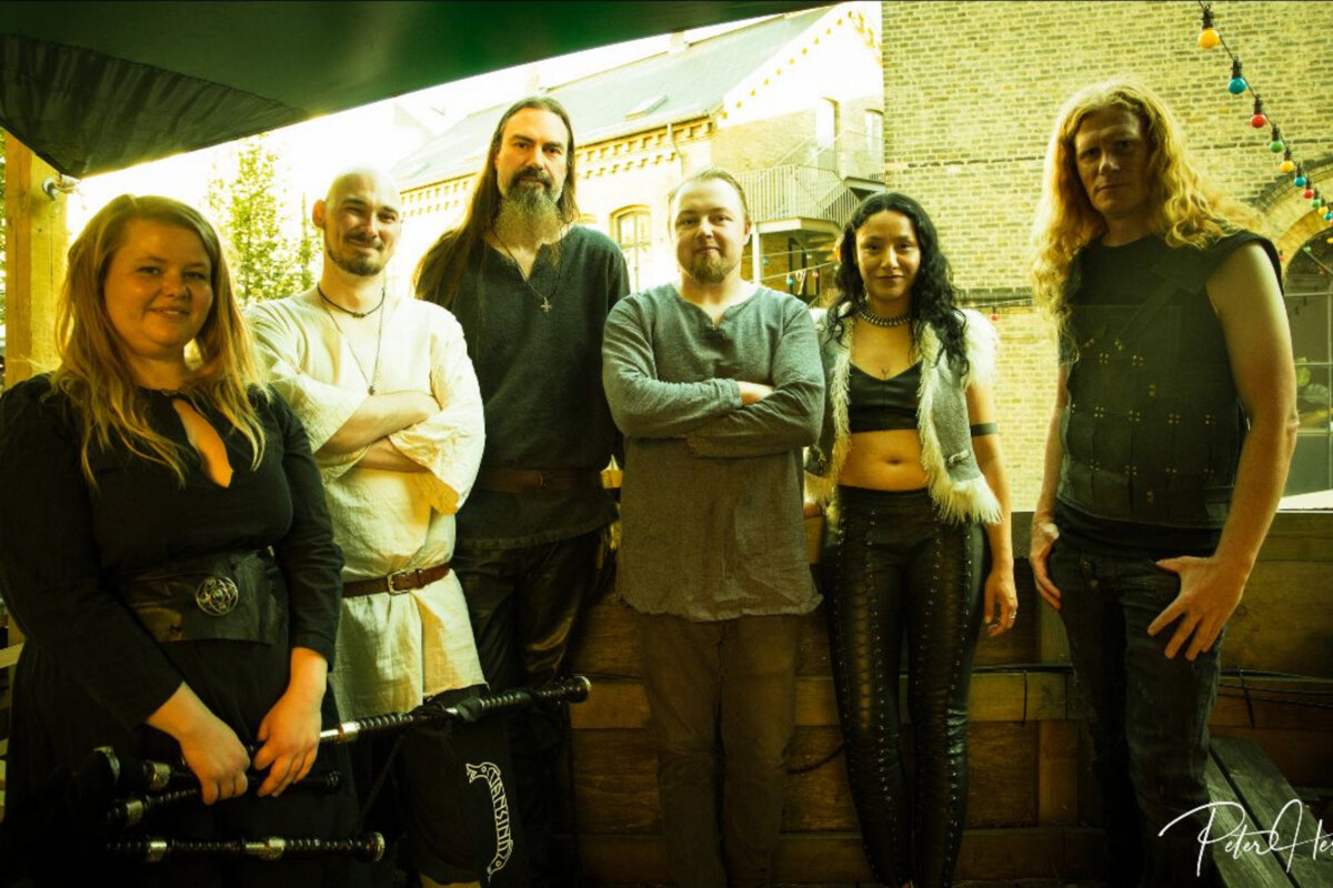 Vansind release debut album "Mørket" today