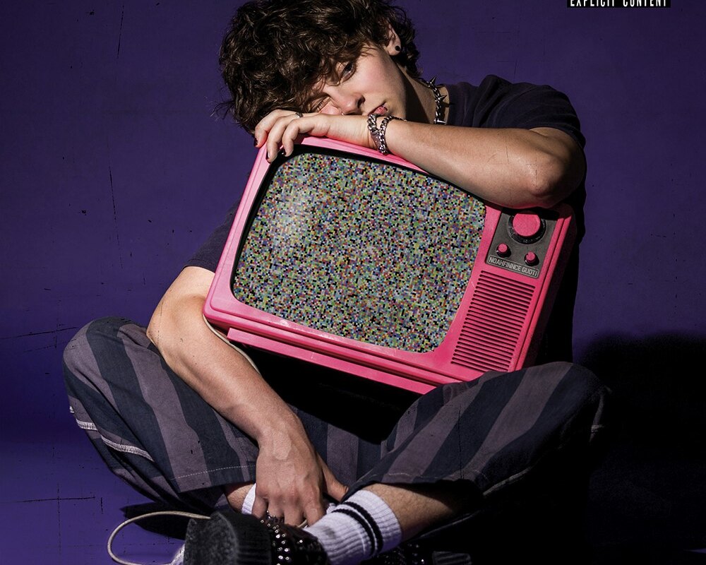 Noahfinnce Announces Highly-Anticipated Debut Album! "Growing Up On The Internet" Will Be Released On 8th March 2024; Watch Video For "SCUMBAG"