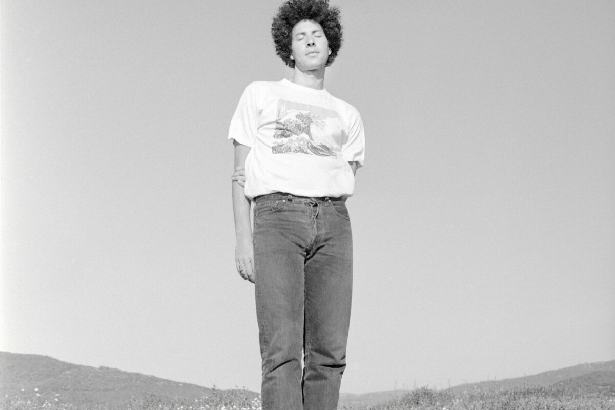 Témé Tan shares new live session for 'Sage', recorded at his home studio