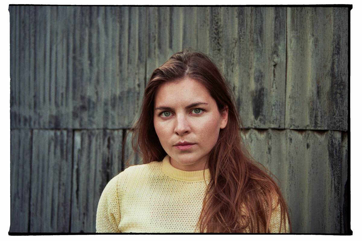 Ivy Falls stelt nieuwe single uit debuutplaat voor