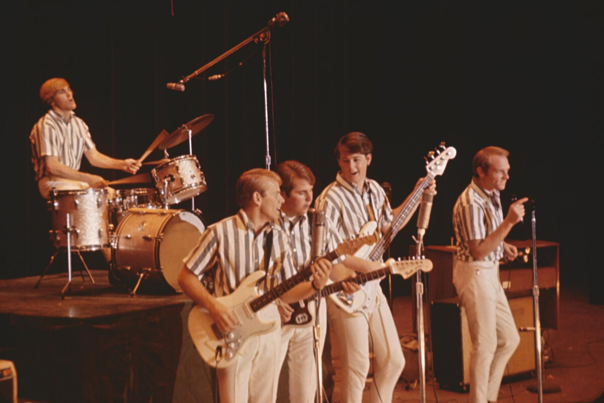 Gloednieuwe documentairefilm "The Beach Boys" vanaf 24 mei te streamen op Disney+