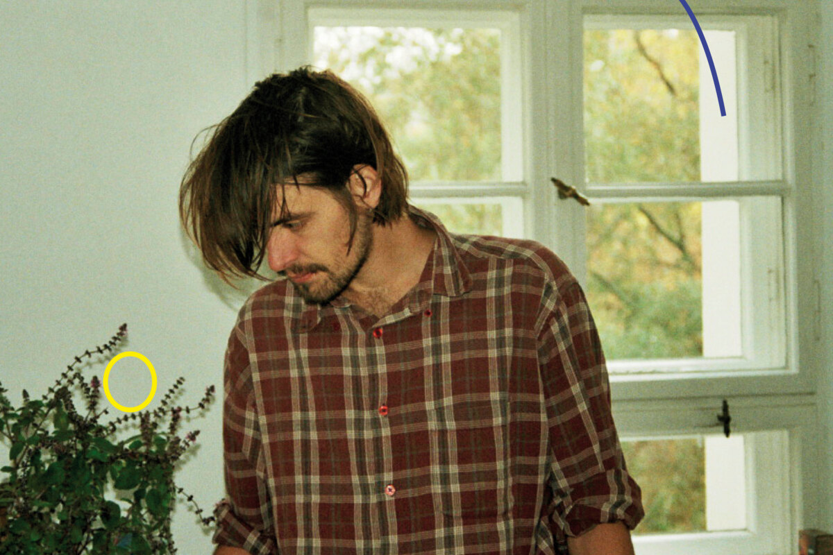 'When I Was a Child’ is de tweede single van Saving Nico