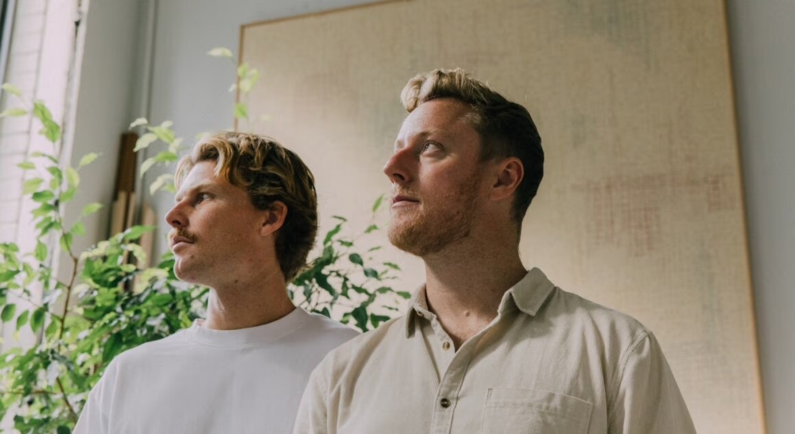 Hollow Coves speelt op maandag 9 september 2024 in Trix