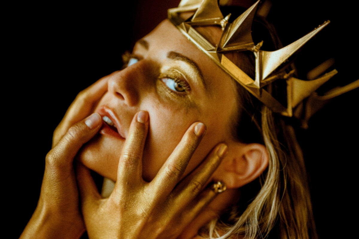 Leah Mason Shares "Midas Touch" & Announces New Album, 'Hexed,' Out 7/26
