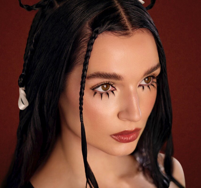 Poppy Releases Single "New Way Out"