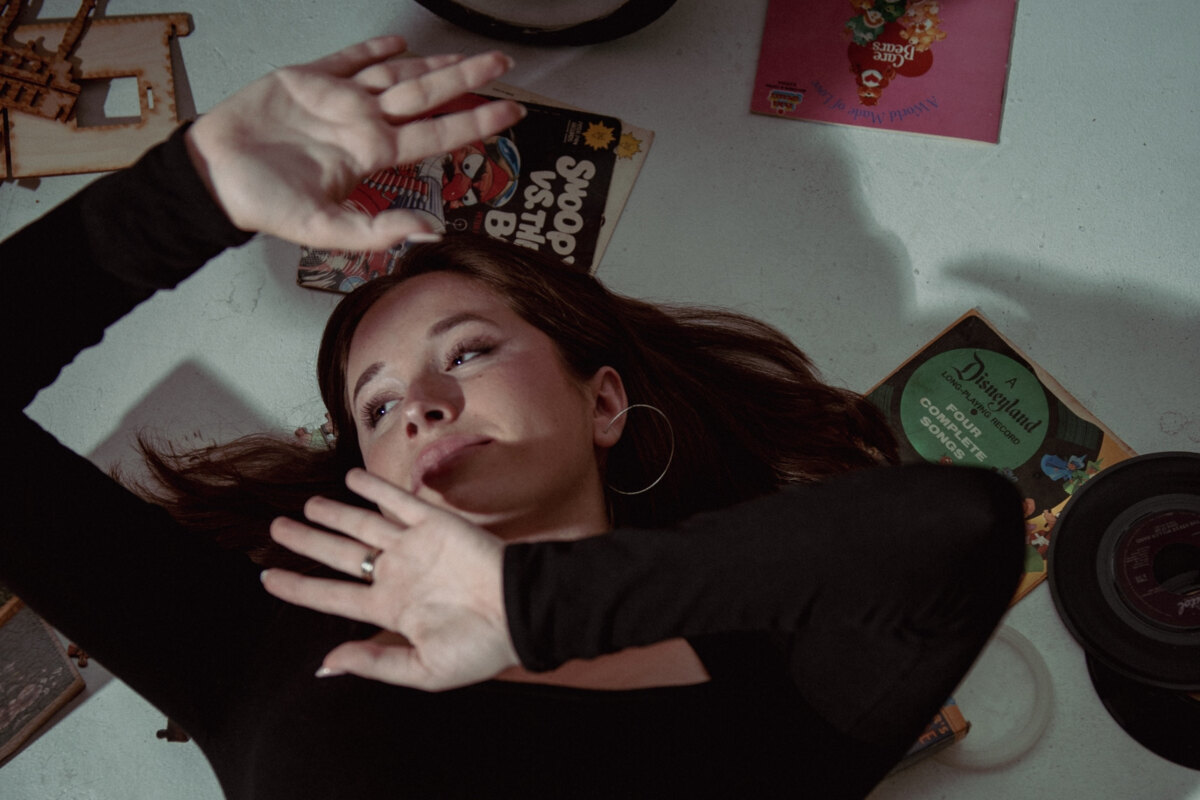 Paulina Reveals New Single, "stranger"