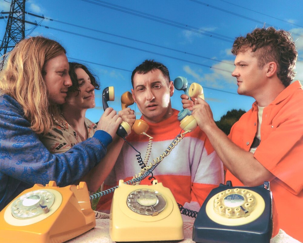 Sea Girls brengt aanstaande vrijdag hun nieuwe album "Midnight Butterflies" uit