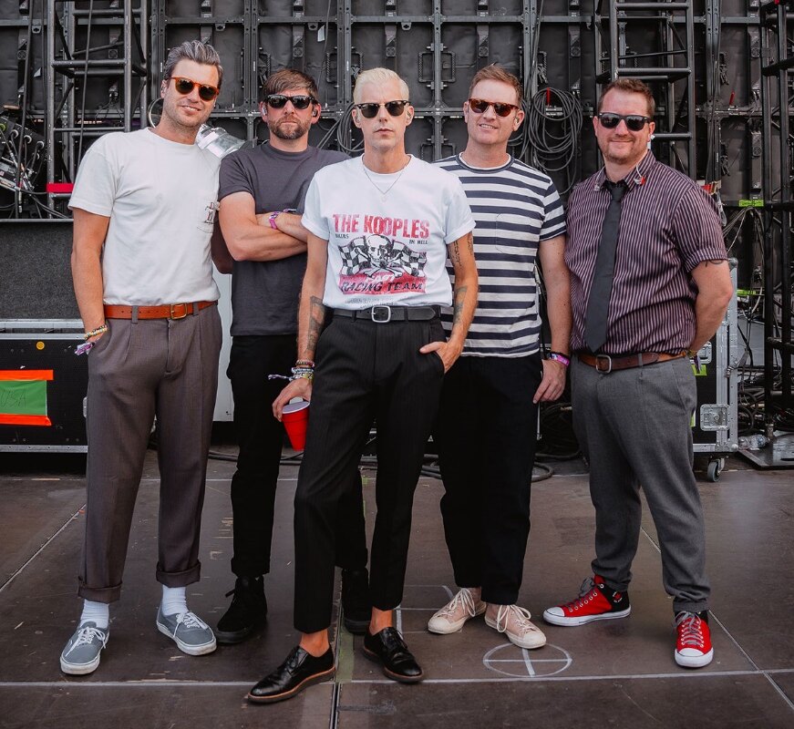 Andrew McMahon in the Wilderness and Something Corporate have released their new single “Death Grip”. 