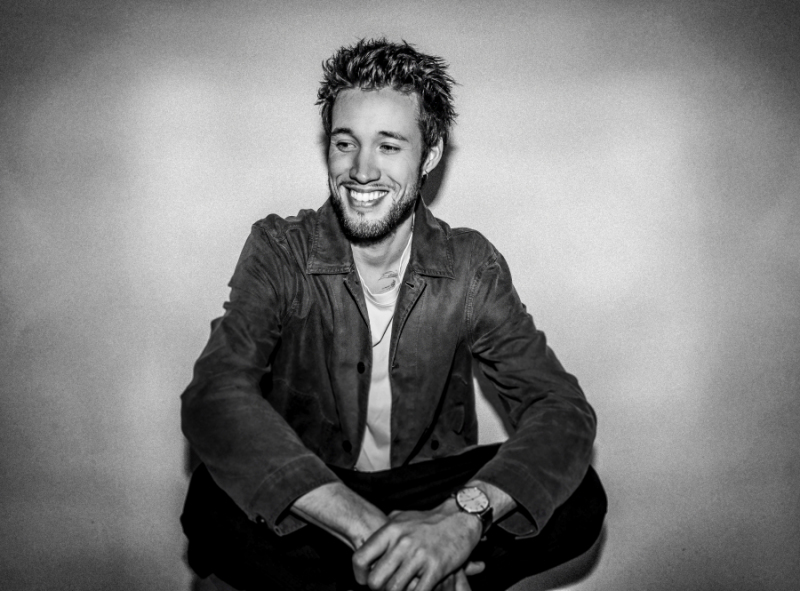 Simon Moullier Announces New Album "ELEMENTS OF LIGHT", Releases First Single '808' 