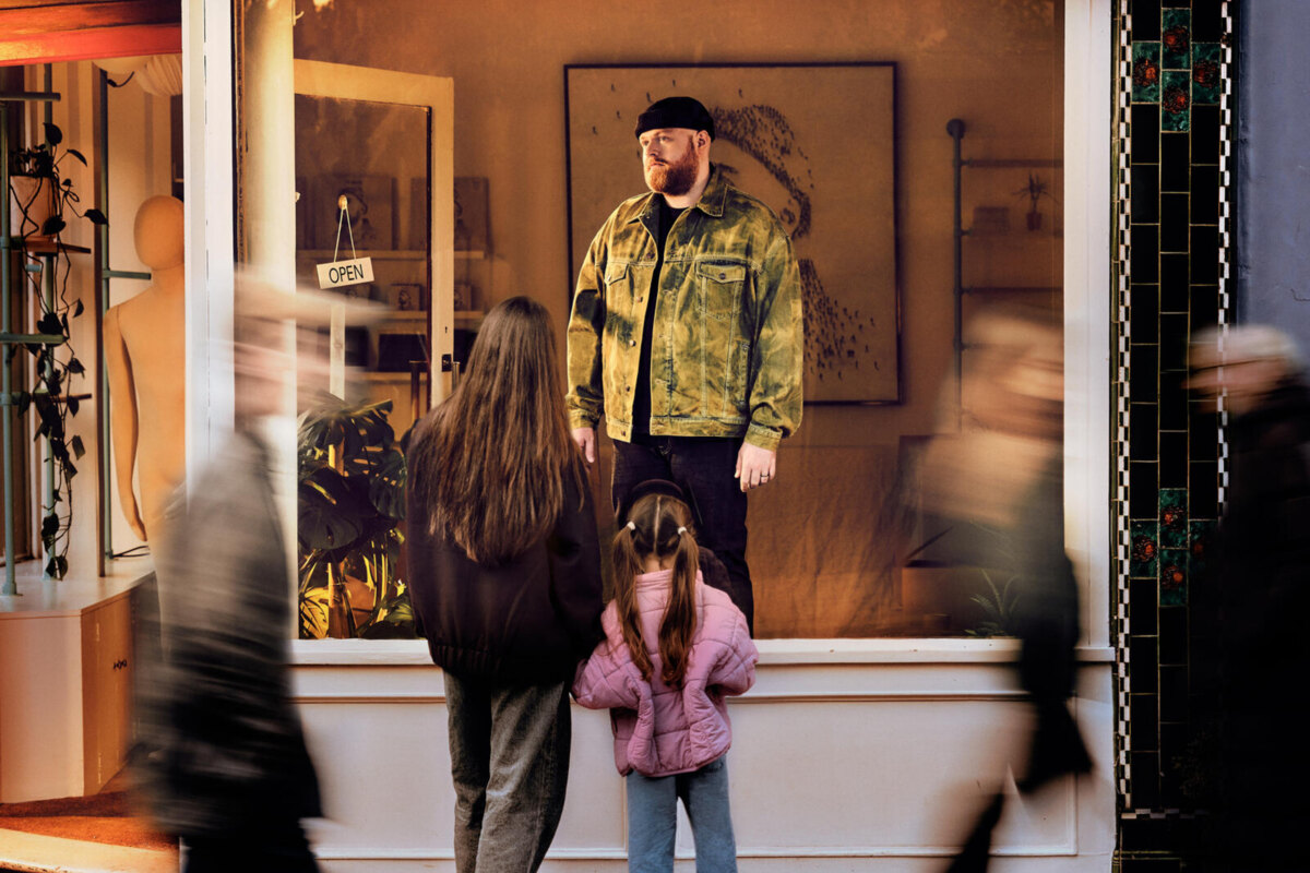 Tom Walker releases "Holy Ghost"