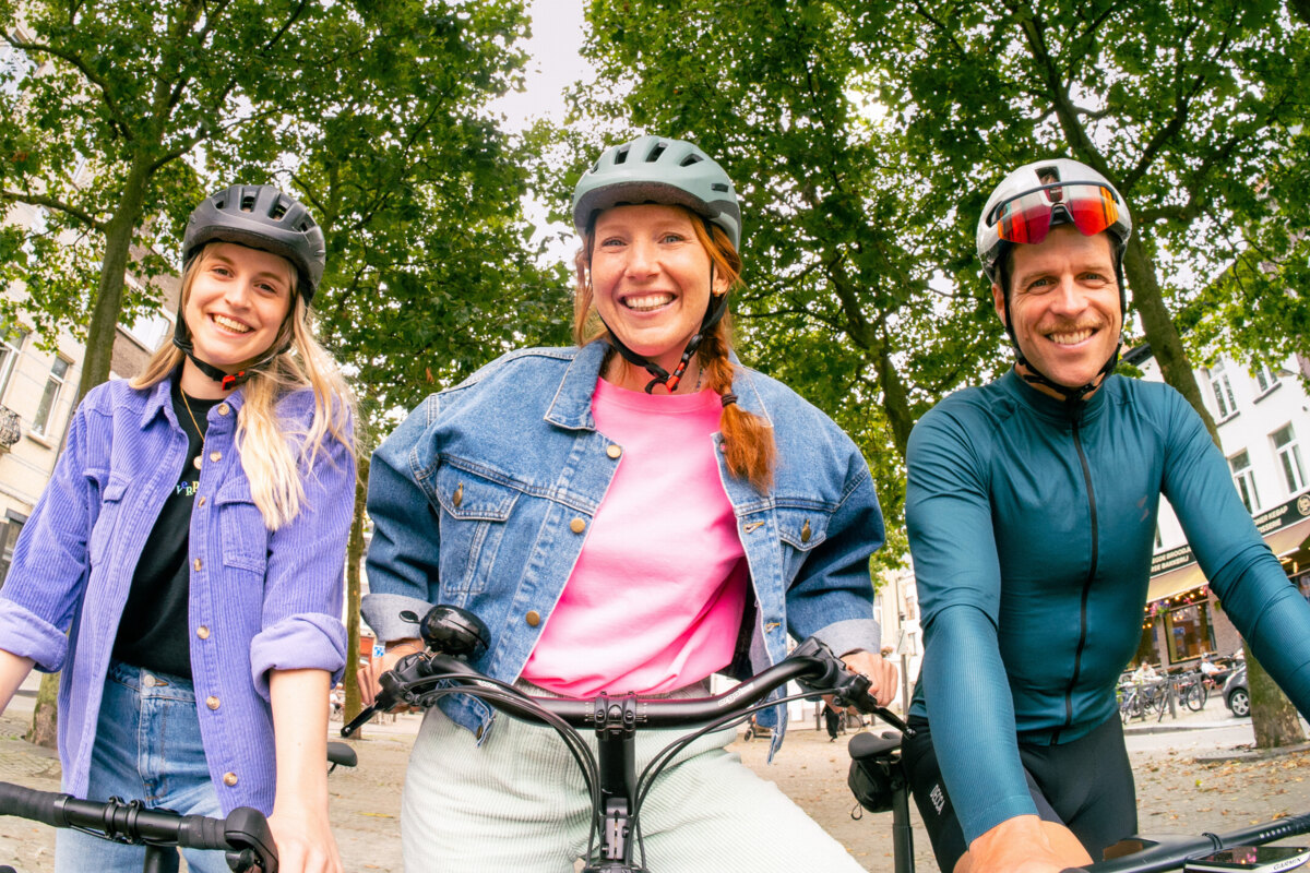 Linde Merckpoel, Bert De Backer en Nona Van Braeckel fietsen zich naar nieuwe gewoontes in 21 dagen