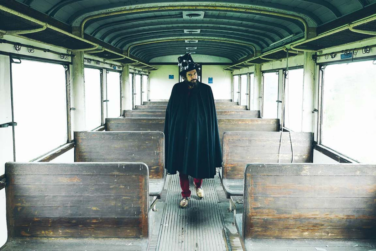 Italiaanse singer-songwriter Vinicio Capossela komt op 24 november naar La Madeleine in Brussel