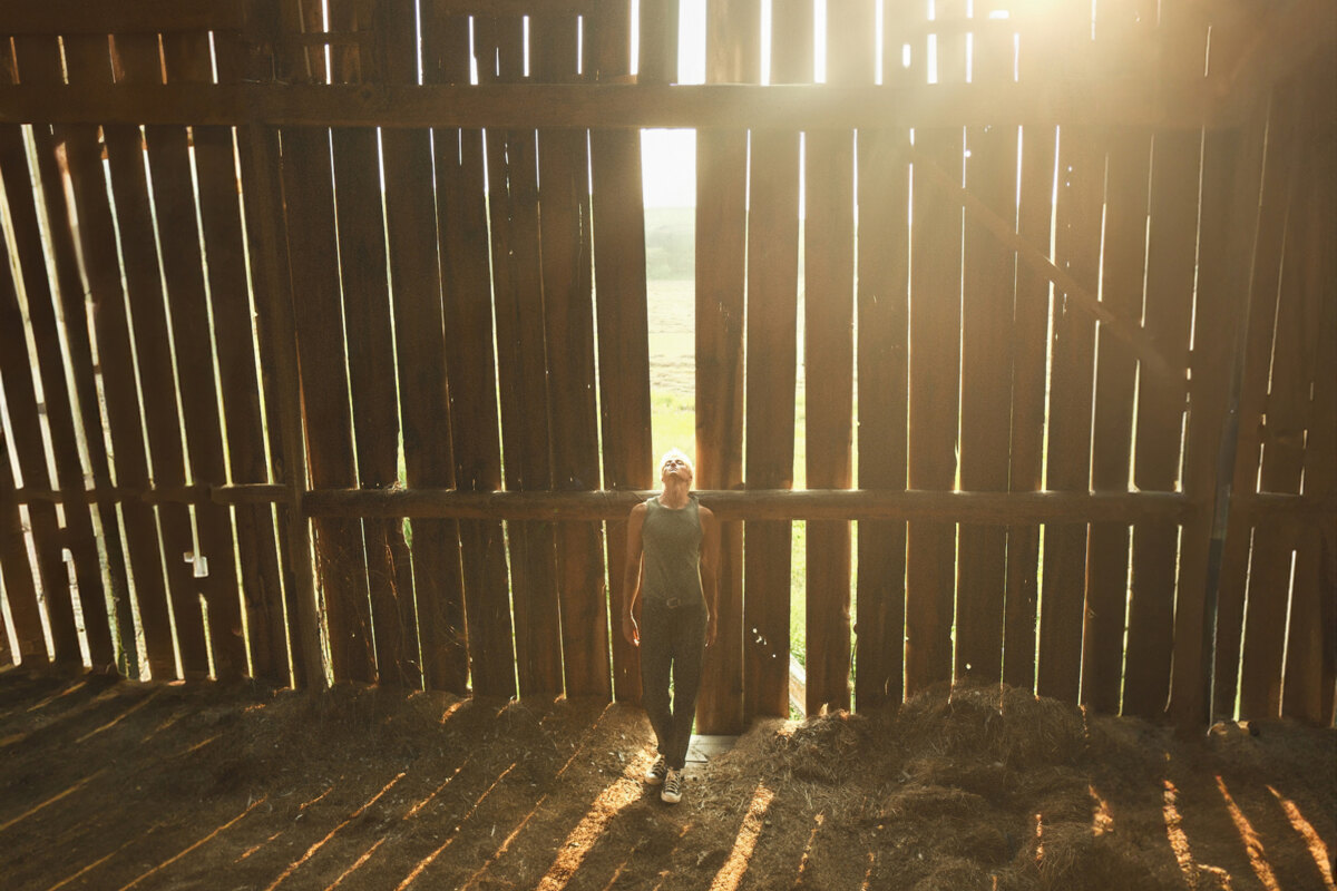 elijah woods Announces New EP, Out 9/27, and Presents New Single, "Sunlight!"