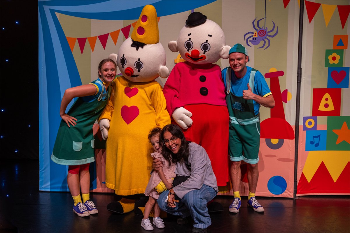 Première Bumba show: Het Verjaardagsboek