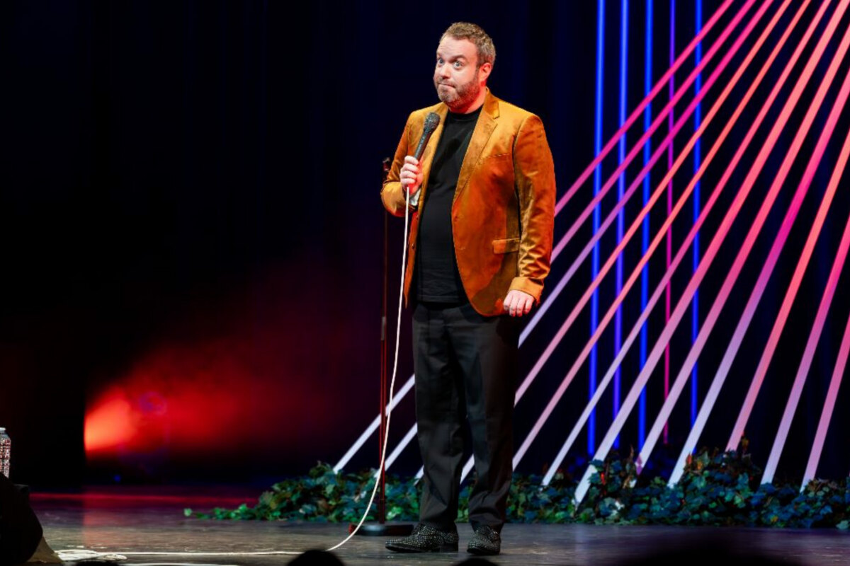 Jens Dendoncker speelt extra shows van ‘Het zou grappig zijn als het niet zo triestig was’