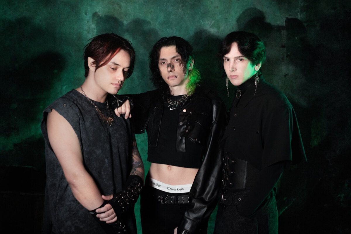 Fearless Welcomes French Metal Band TSS (Formerly The Sunday Sadness) To The Global Roster || Band Shares "Killing Me" Video