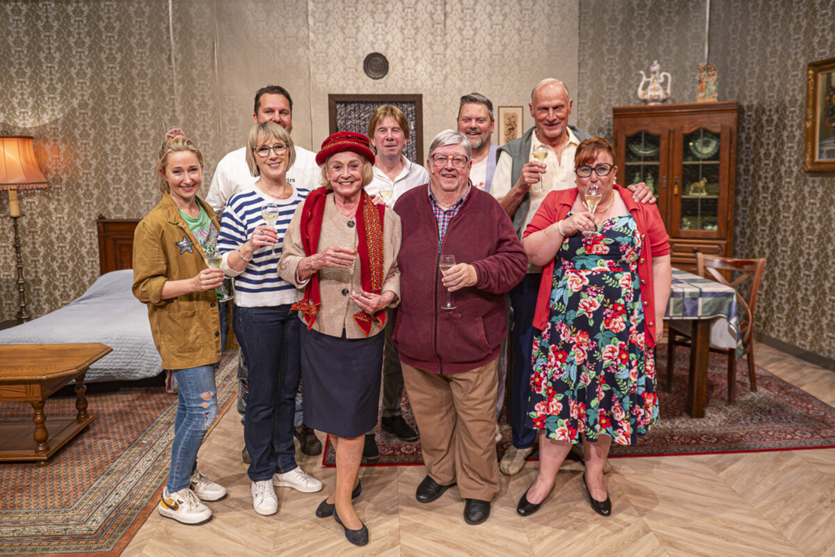 Feestelijke première Oldtimers met Leah Thys en Luc Caals in de hoofdrollen bekoort het publiek