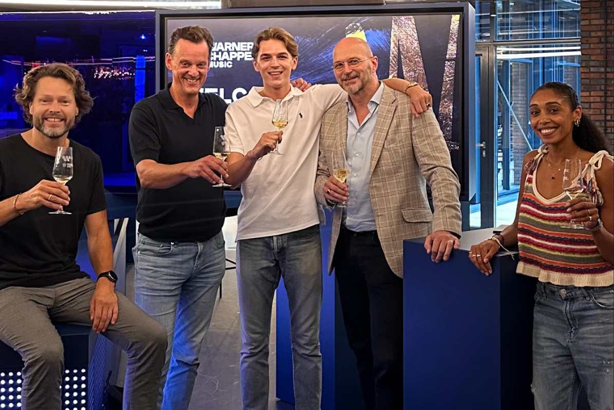 Antoon tekent publishing deal bij Warner Chappell Music Benelux