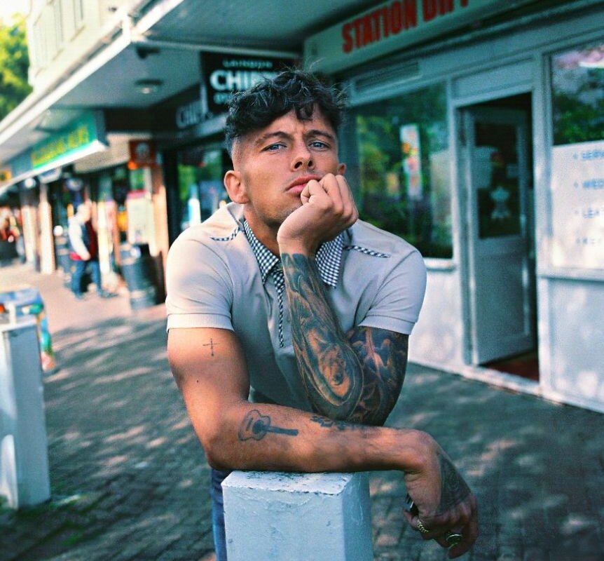 Jude Moore releases live version of hit single 'Twisted'