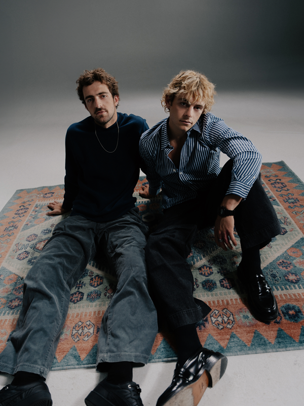 The Driver Era Unleash Upbeat New Single  “Don’t Walk Away”