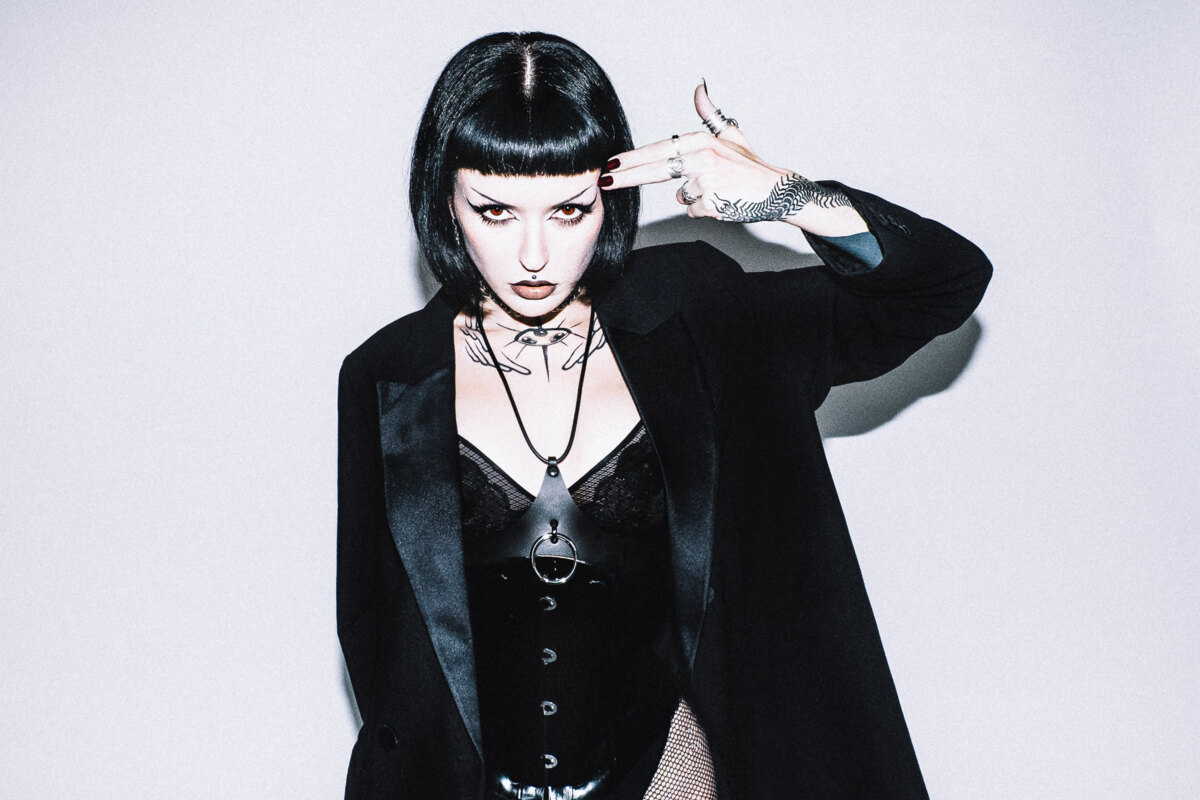 Harpy unveils video for single 'Born To Destroy'