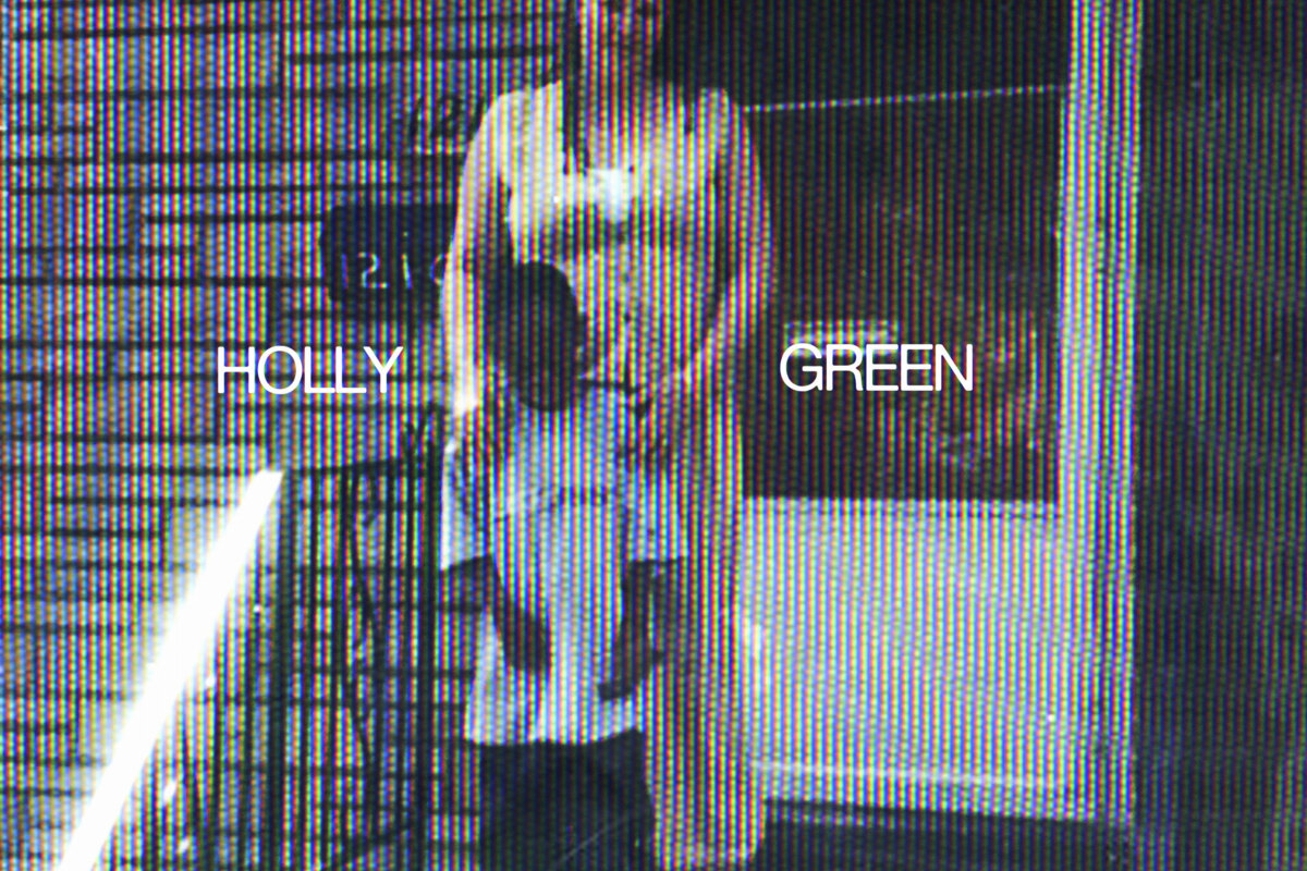 Cloned Apparition swirl through grunge and shoegaze on new single "Holly Green"