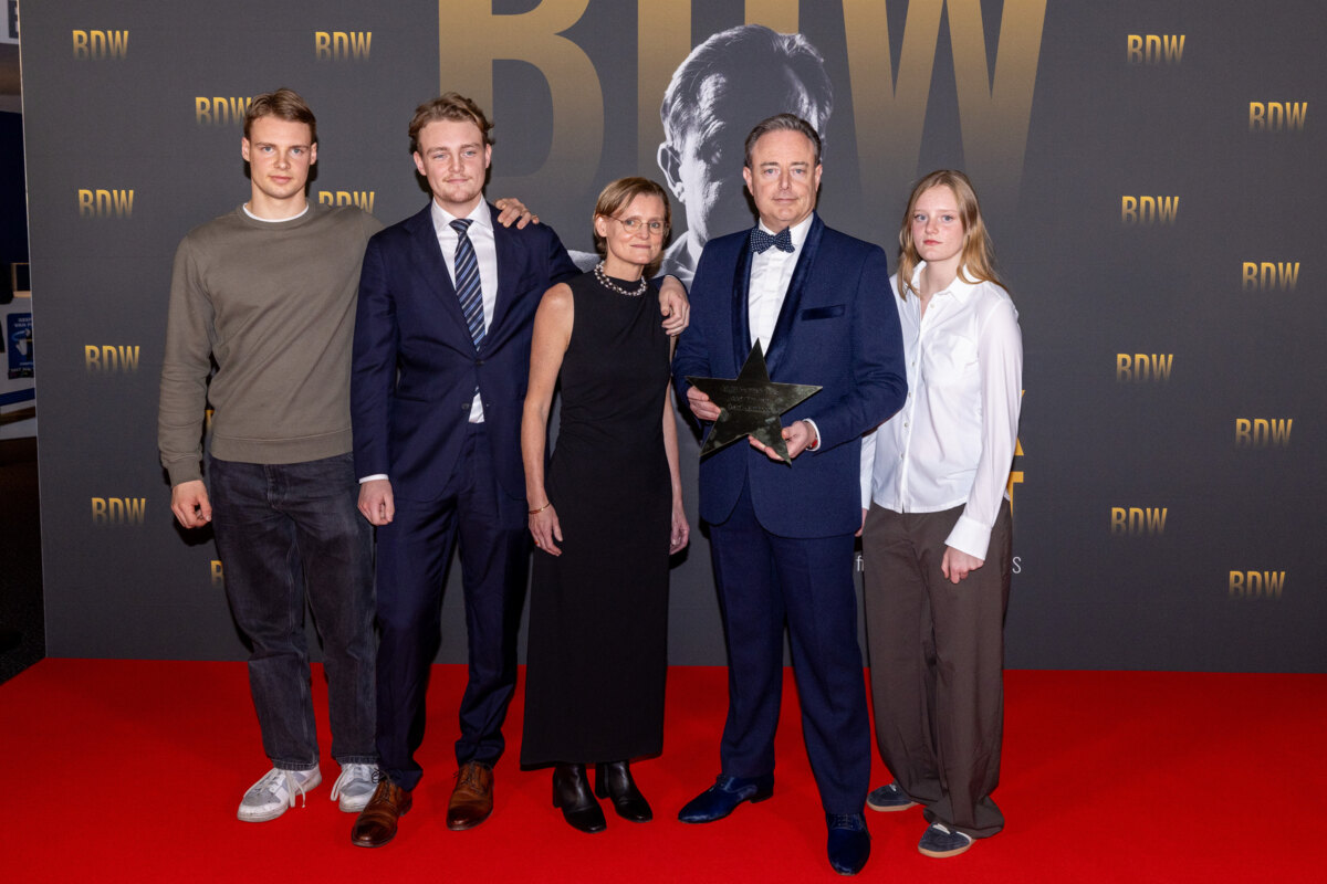 Paul Jambers neemt afscheid van de media met exclusieve filmpremière BDW Politiek Beest