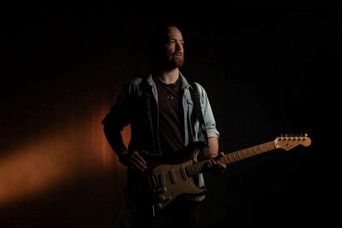 Paul Sherry (IR) 'Fades' Single Release 