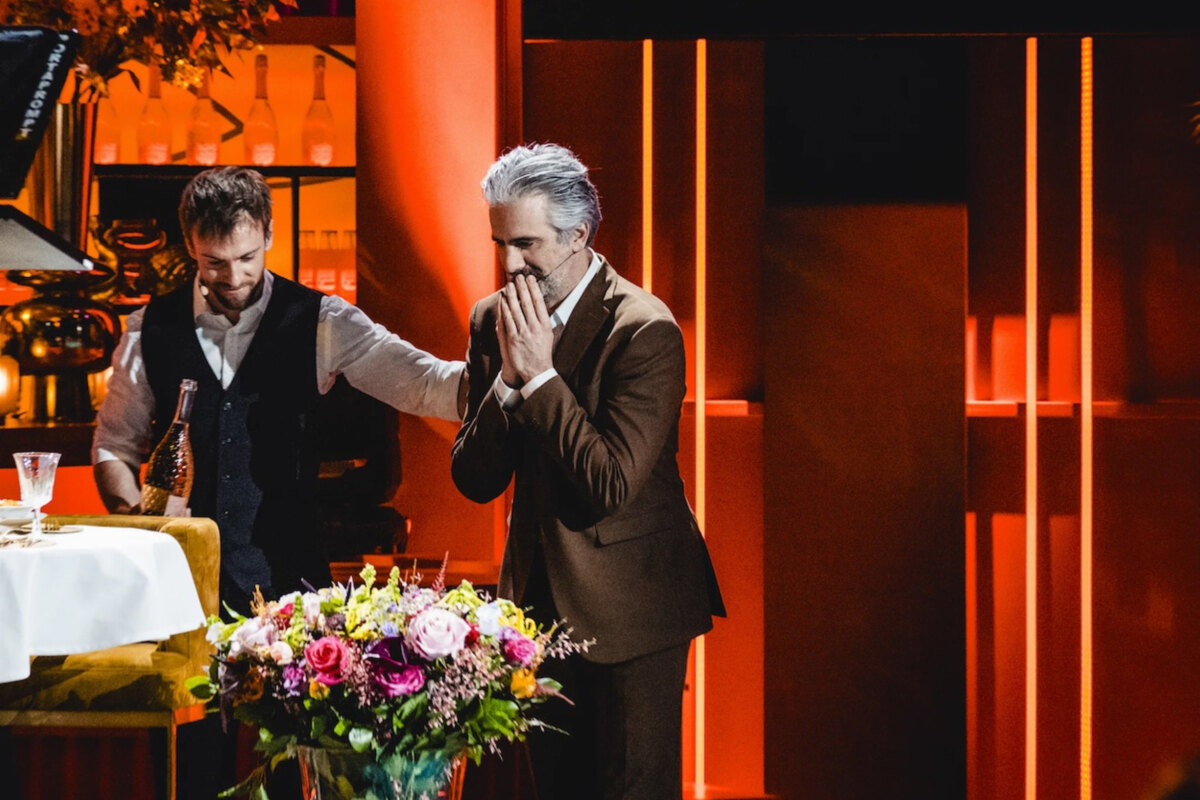 James confronteert Jeroom met zijn huwelijksaanzoek: 'Elo was aan het koken in haar ondergoed'