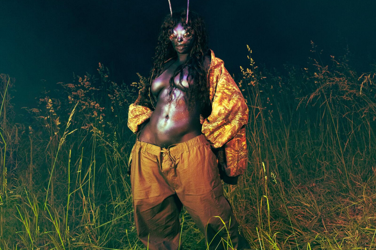 SZA releases "SOS Deluxe: LANA" 